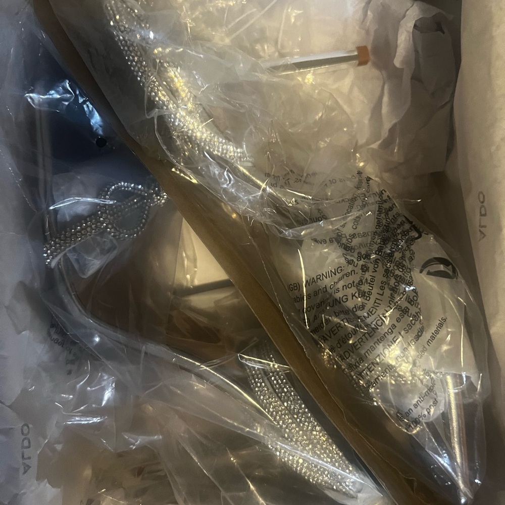 Silver Heels - image 6